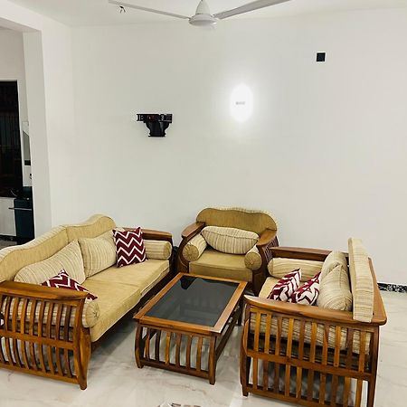 Ahasna Airport Villa Negombo Exterior foto