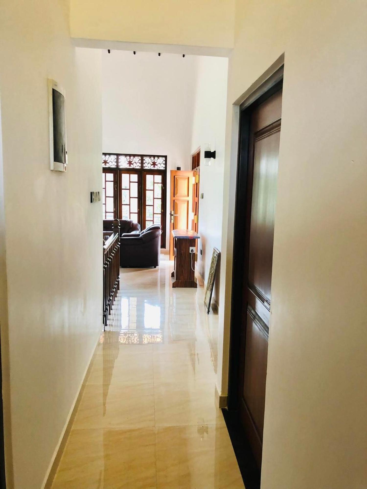 Ahasna Airport Villa Negombo Exterior foto