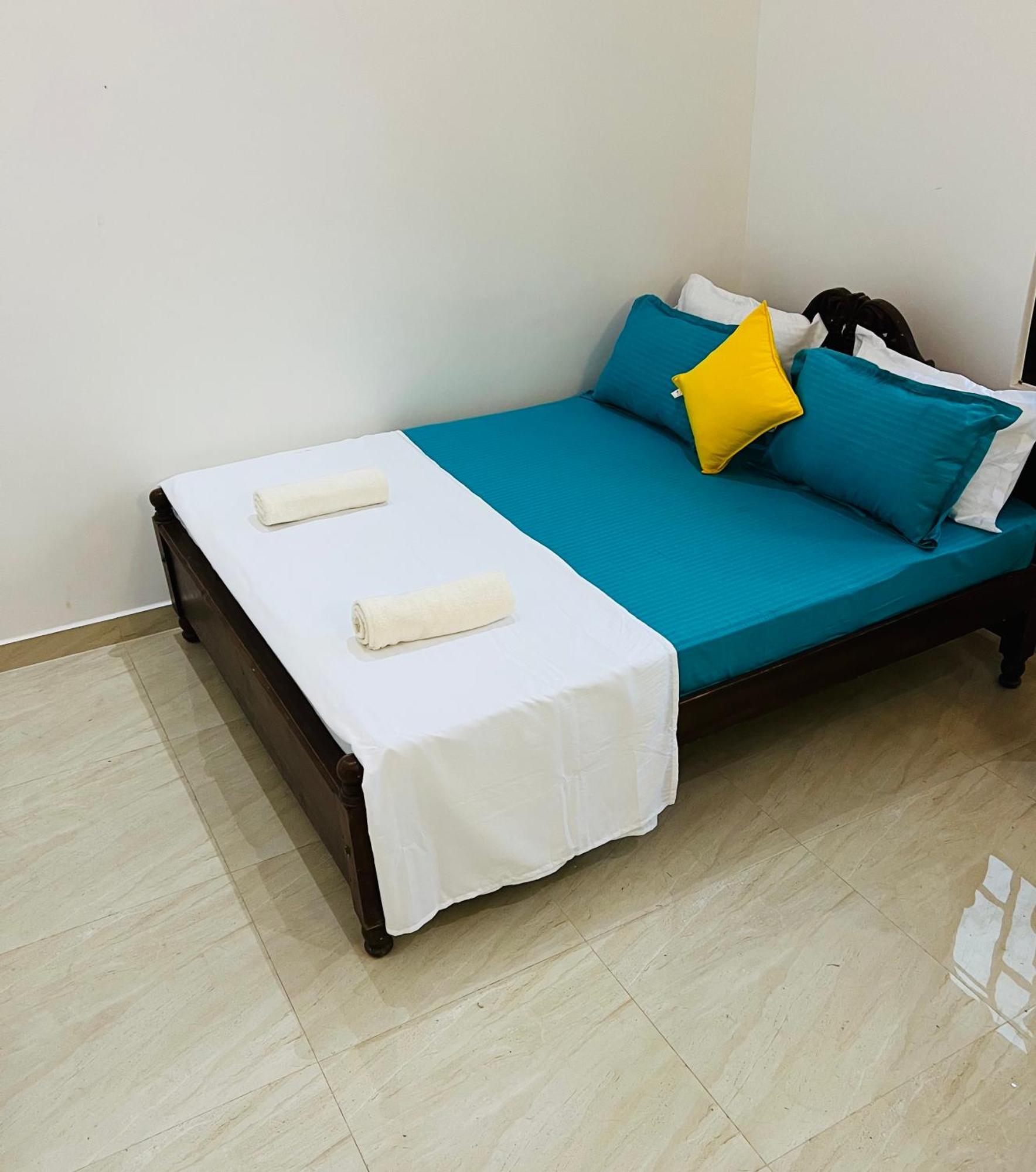 Ahasna Airport Villa Negombo Exterior foto