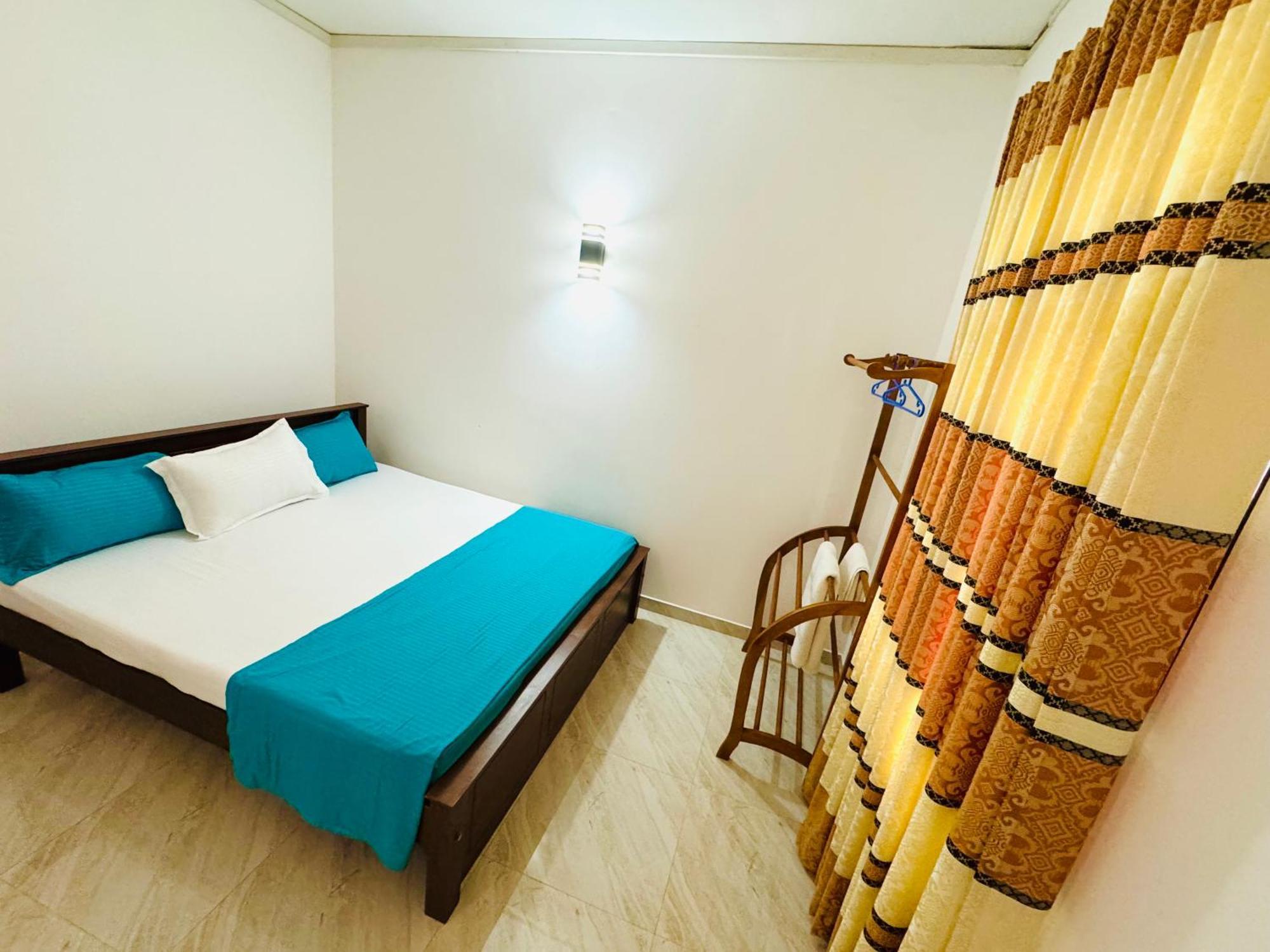 Ahasna Airport Villa Negombo Exterior foto