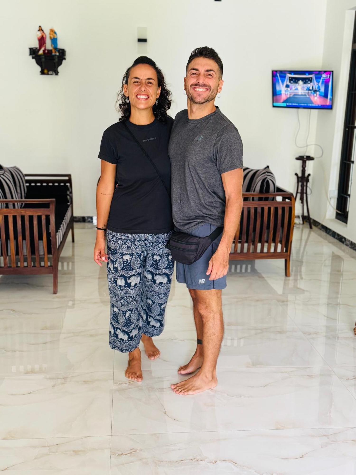 Ahasna Airport Villa Negombo Exterior foto